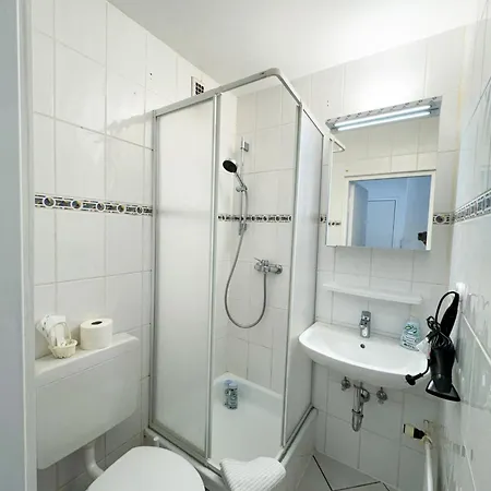Fuer 4 Gaeste Mit Kostenlosen Parkplaetzen Und Lift *