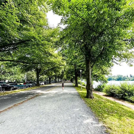 Apartment Fuer 4 Gaeste Mit Kostenlosen Parkplaetzen Und Lift