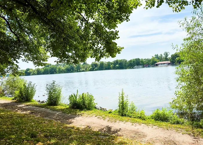 Fuer 4 Gaeste Mit Kostenlosen Parkplaetzen Und Lift Hannover