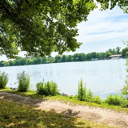 Fuer 4 Gaeste Mit Kostenlosen Parkplaetzen Und Lift هانوفر